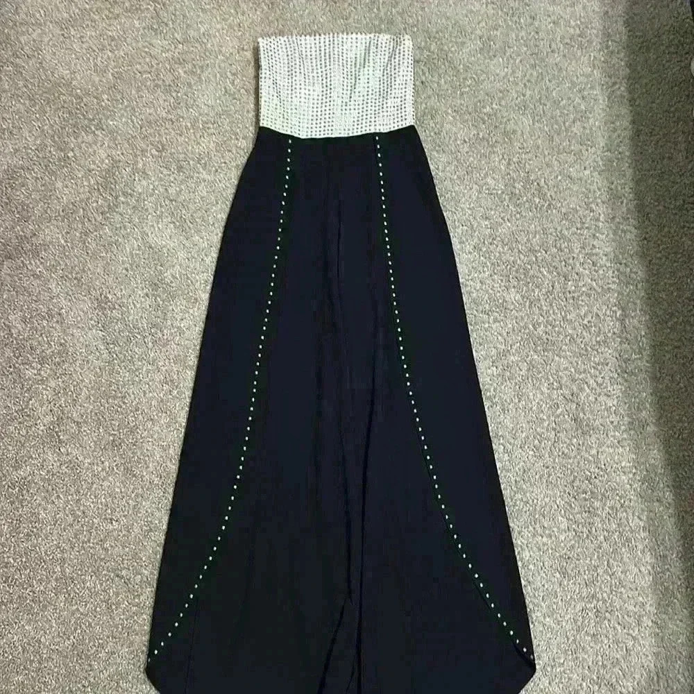 Alice + Olivia